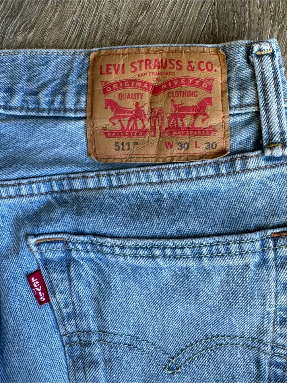 Levi's Light Blue Slim Straight Men's Jeans with Red Tab